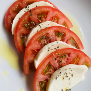 フレッシュモッツァレラ&トマトのサラダ